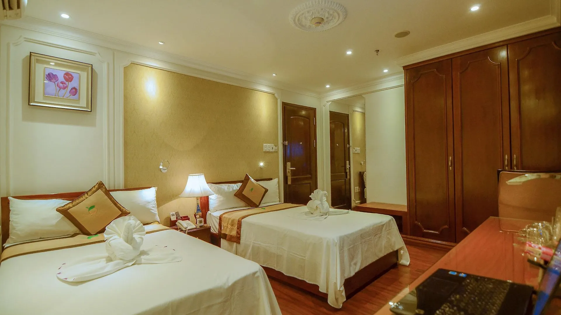 Orange Hotel - City Center Da Nang 3*,
